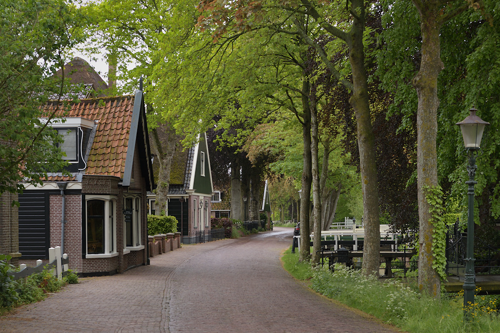 Dorpsweg in Twisk