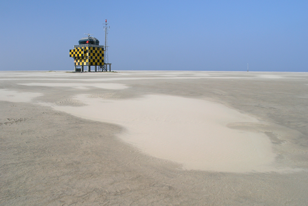 Vlieland, tower op de Vliehors Range