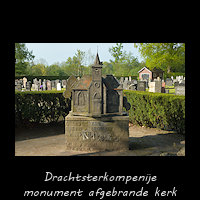 Monument voor de afgebrande kerk van Drachtsterkompenije