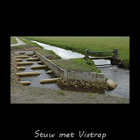 Stuw met vistrap in de Linde