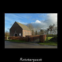 Klokkenstoel en Voormalige Kapelkerk van Rotstergaast